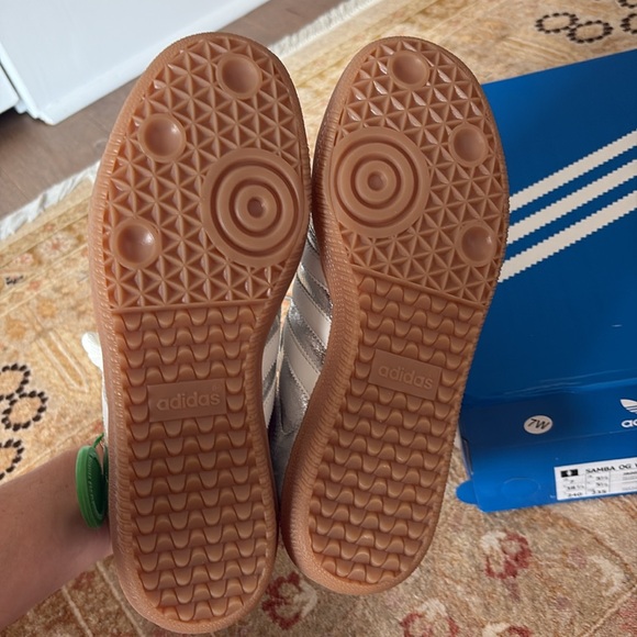 Adidas Women's Silver and White Sambas NWT - Picture 8 of 8